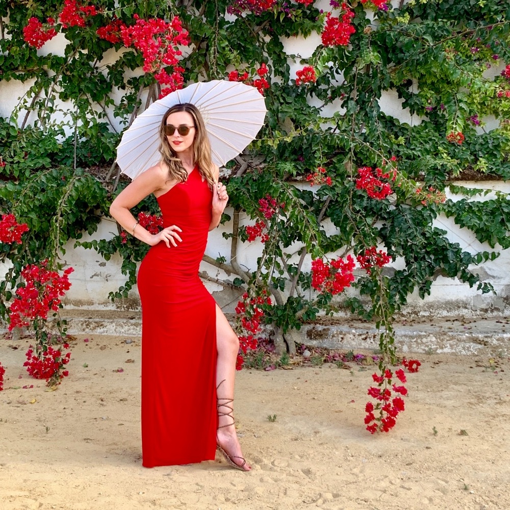 One shoulder cut out red dress